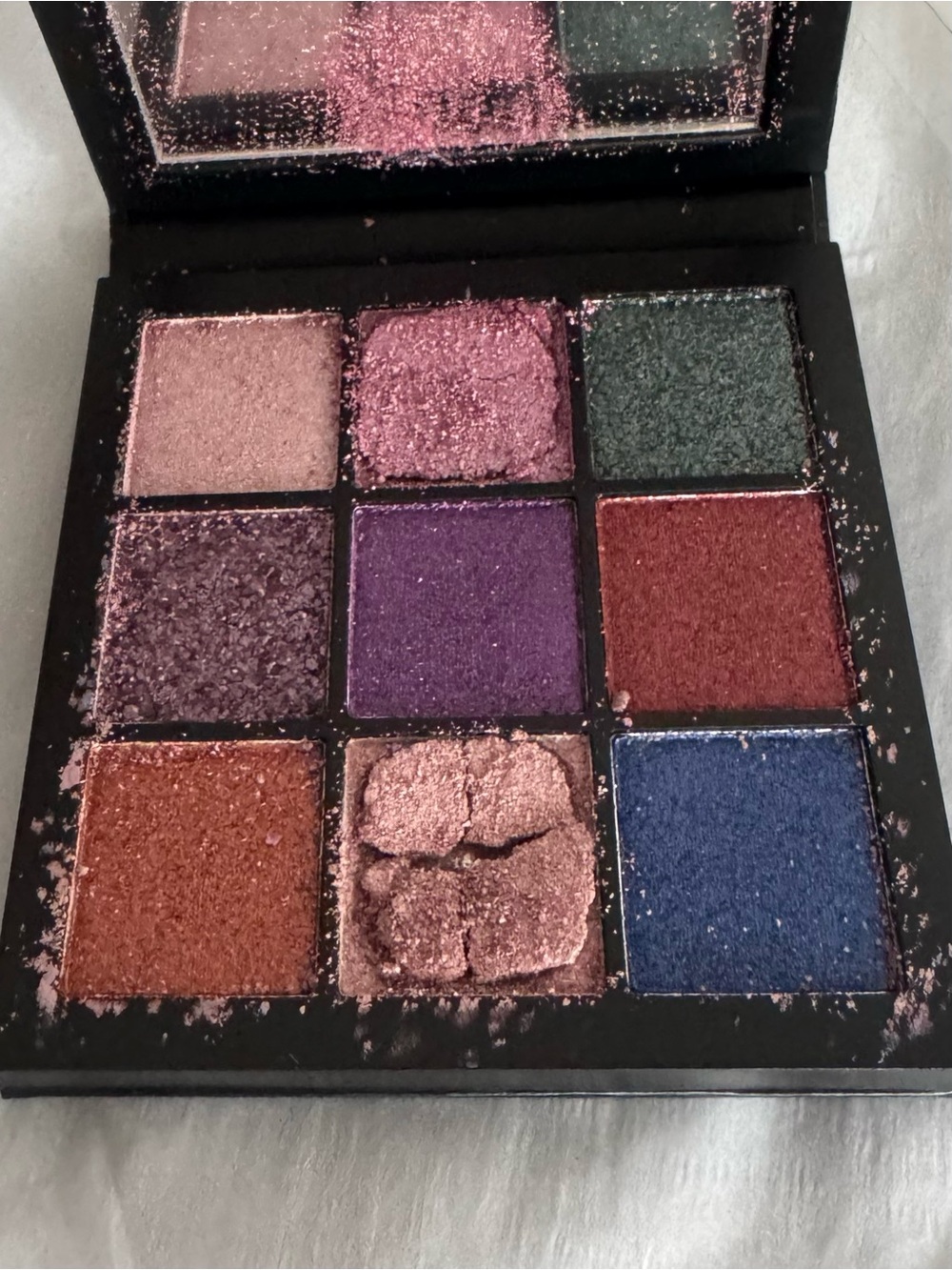 Huda Beauty Gemstone Obsessions Eyeshadow Palette, 3 Broken Eyeshadows